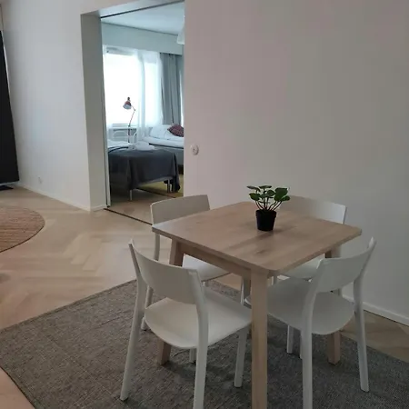 Apartment And Spacious For 4 *